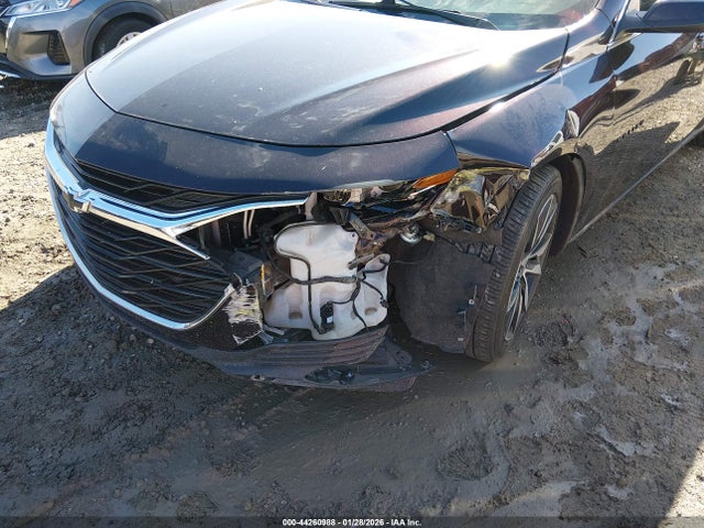 1G1ZG5ST2LF133831 Chevrolet Malibu Fwd Rs