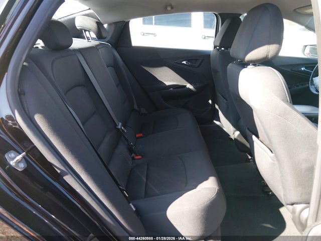 1G1ZG5ST2LF133831 Chevrolet Malibu Fwd Rs