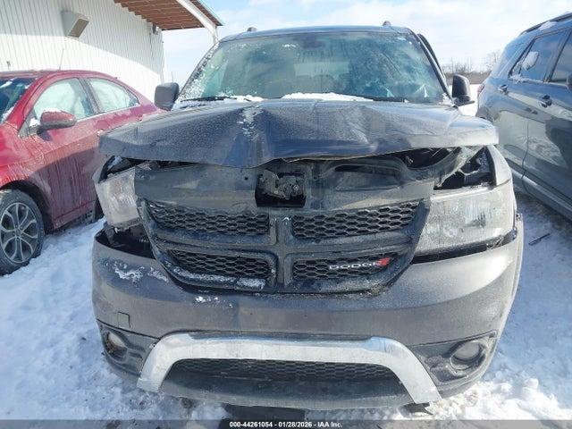 44261054 :رقم المزاد ، 3C4PDCGB4LT266544 vin ، 2020 Dodge Journey Crossroad مزاد بيع
