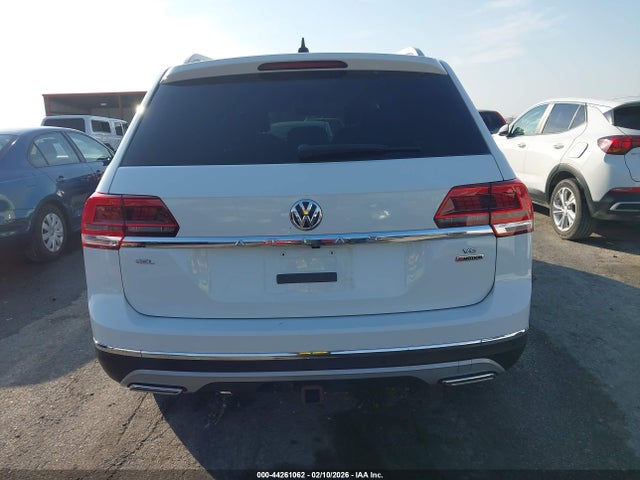 Продажа на аукционе авто 2018 Volkswagen Atlas 3.6l V6 Sel Premium, vin: 1V2NR2CA1JC556439, номер лота: 44261062