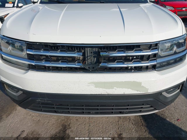 Продажа на аукционе авто 2018 Volkswagen Atlas 3.6l V6 Sel Premium, vin: 1V2NR2CA1JC556439, номер лота: 44261062