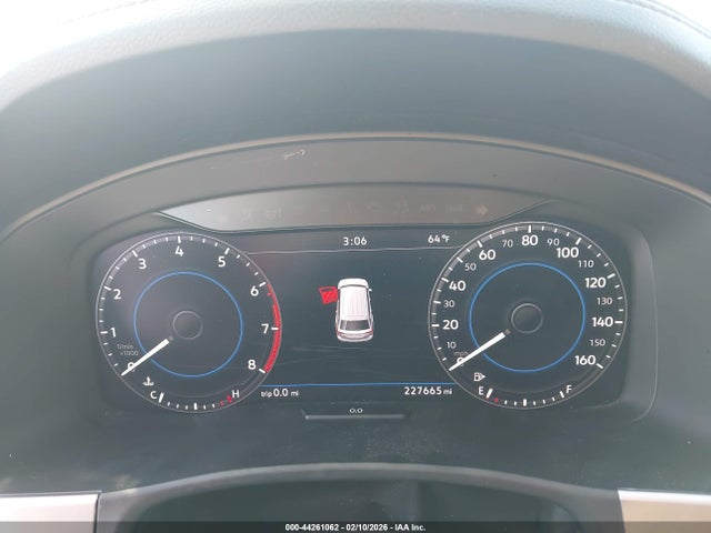 Продажа на аукционе авто 2018 Volkswagen Atlas 3.6l V6 Sel Premium, vin: 1V2NR2CA1JC556439, номер лота: 44261062