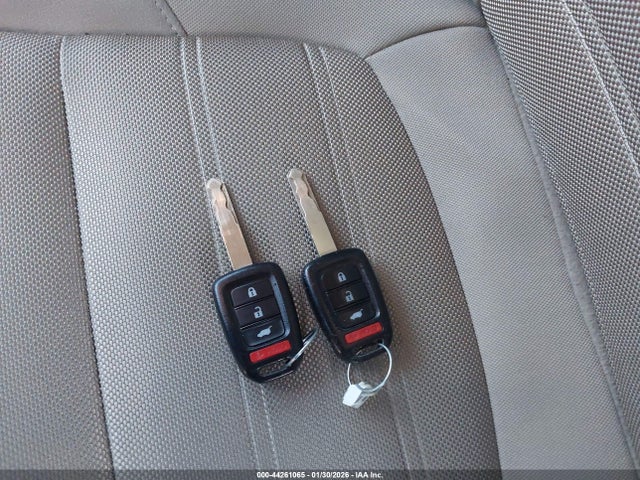 Honda CR-V LX 2019 2HKRW6H33KH216096 Image 11