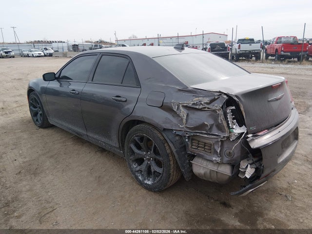 44261108 :رقم المزاد ، 2C3CCABG8MH629757 vin ، 2021 Chrysler 300 300s مزاد بيع