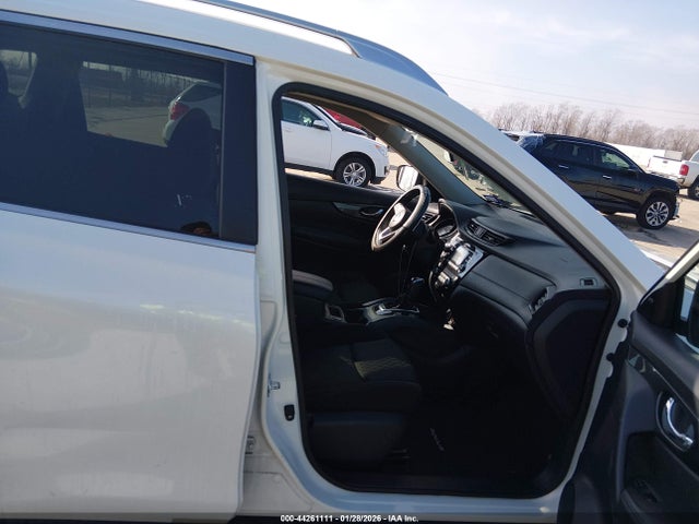 Nissan ROGUE SV 2017 KNMAT2MTXHP529146 Image 5
