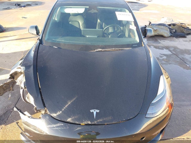 2022 Tesla Model 3 Long Range Dual Motor All-wheel Drive მანქანა იყიდება აუქციონზე, vin: 5YJ3E1EB7NF164806, აუქციონის ნომერი: 44261126