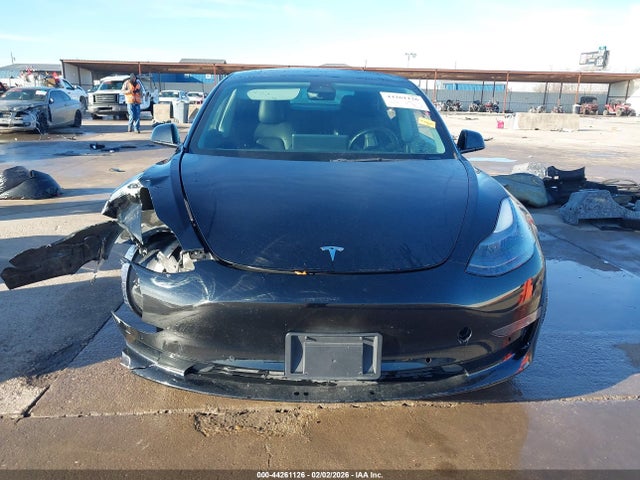 2022 Tesla Model 3 Long Range Dual Motor All-wheel Drive მანქანა იყიდება აუქციონზე, vin: 5YJ3E1EB7NF164806, აუქციონის ნომერი: 44261126