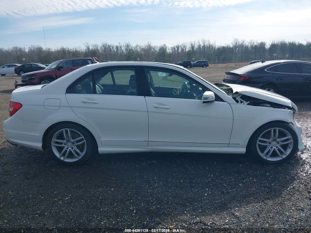 Продаж на аукціоні авто 2012 Mercedes-benz C 300 Sport 4matic, vin: WDDGF8BB5CR197358, номер лоту: 44261128