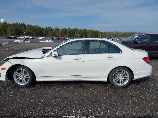 Продаж на аукціоні авто 2012 Mercedes-benz C 300 Sport 4matic, vin: WDDGF8BB5CR197358, номер лоту: 44261128