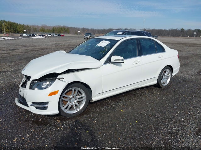 Продаж на аукціоні авто 2012 Mercedes-benz C 300 Sport 4matic, vin: WDDGF8BB5CR197358, номер лоту: 44261128