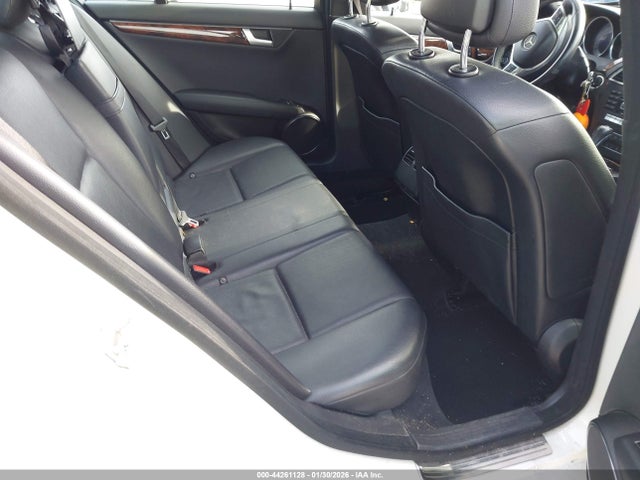 Продаж на аукціоні авто 2012 Mercedes-benz C 300 Sport 4matic, vin: WDDGF8BB5CR197358, номер лоту: 44261128