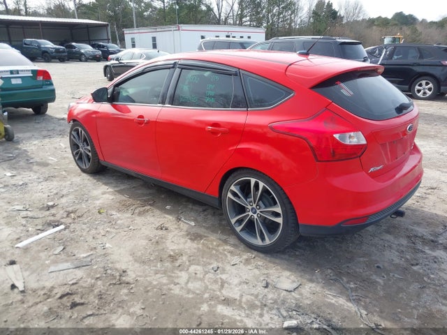 Ford FOCUS SE 2014 1FADP3K22EL260358 Image 3