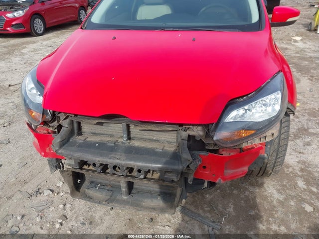 Ford FOCUS SE 2014 1FADP3K22EL260358 Image 6