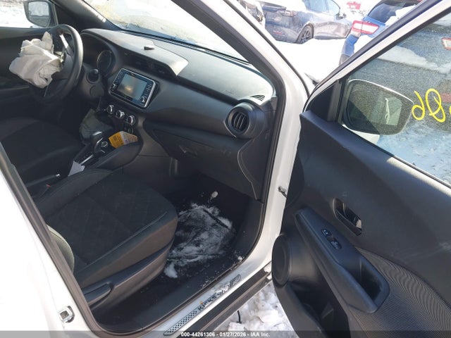 2019 NISSAN KICKS 3N1CP5CU7KL505840 Photo 4