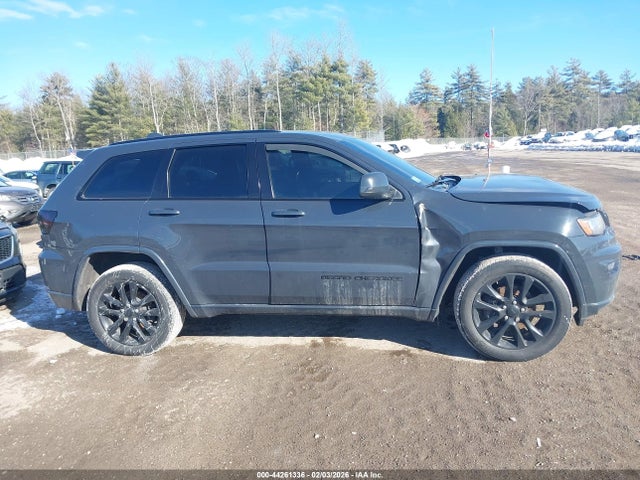 1C4RJFAGXJC294543 Jeep Grand Cherokee Altitude 4x4