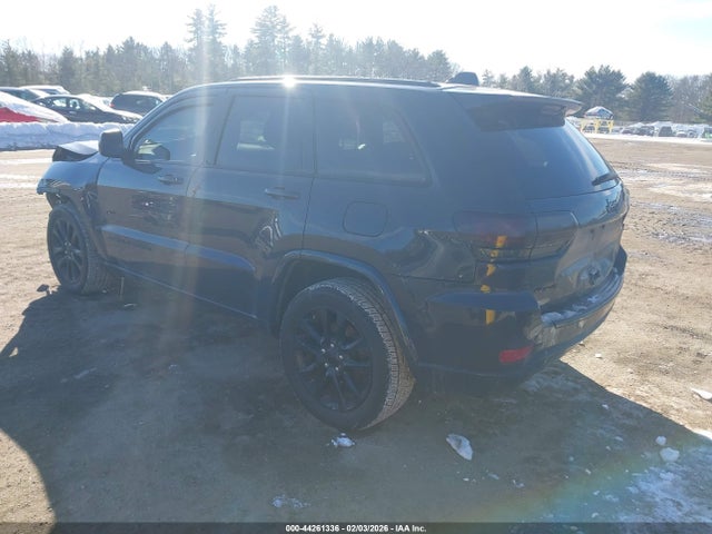 1C4RJFAGXJC294543 Jeep Grand Cherokee Altitude 4x4