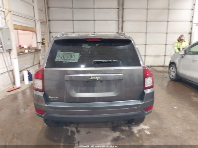 44261352 :رقم المزاد ، 1C4NJCBB0GD732571 vin ، 2016 Jeep Compass Sport مزاد بيع