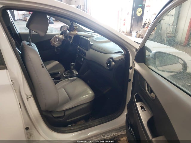 2019 HYUNDAI KONA KM8K5CA55KU389442 Photo 4