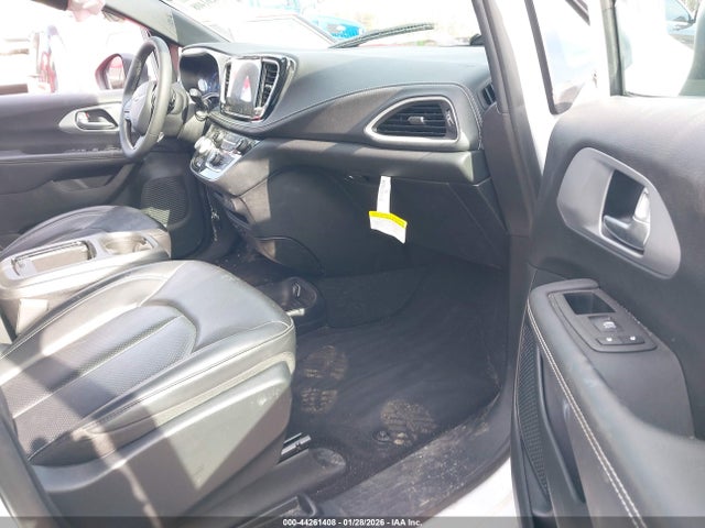 2023 CHRYSLER PACIFICA 2C4RC1BG8PR629925 Photo 4