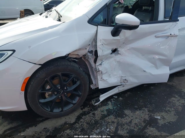 2023 CHRYSLER PACIFICA 2C4RC1BG8PR629925 Photo 5