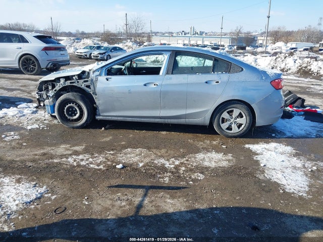 1G1BC5SM8H7279299 Chevrolet Cruze Ls Auto