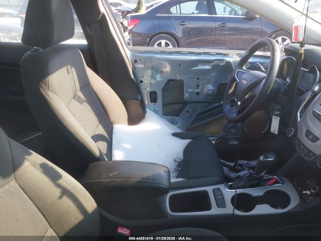 1G1BC5SM8H7279299 Chevrolet Cruze Ls Auto