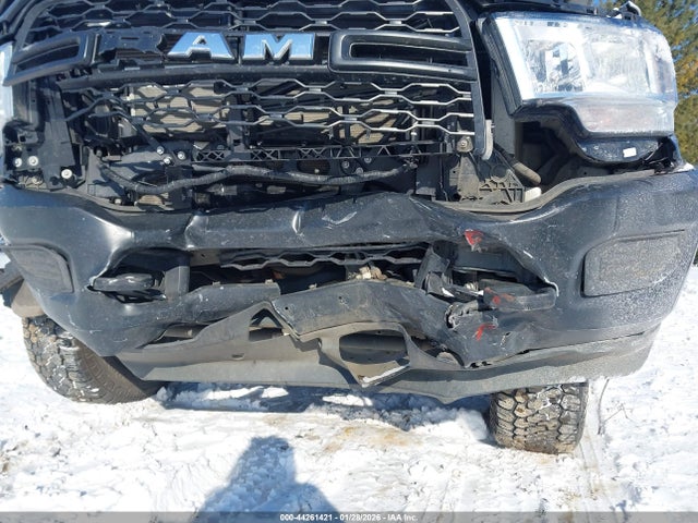44261421 :رقم المزاد ، 3C7WR5HJ7LG268671 vin ، 2020 Ram 2500 Tradesman  4x4 8' Box مزاد بيع