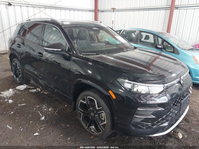 2025 VOLKSWAGEN TIGUAN 3VVLR7RM0SM050948