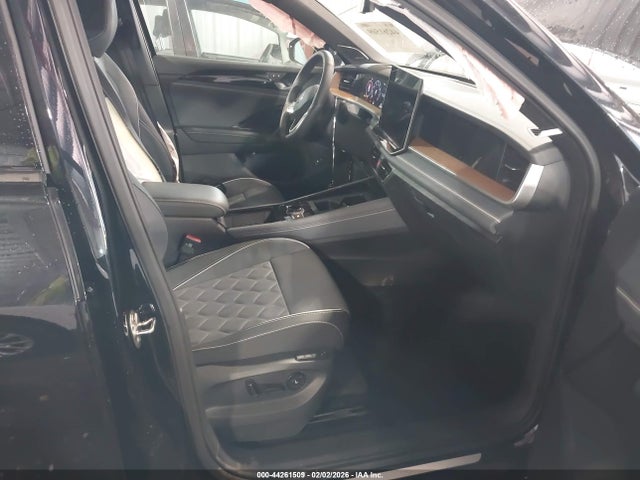 2025 VOLKSWAGEN TIGUAN 3VVLR7RM0SM050948 Photo 4
