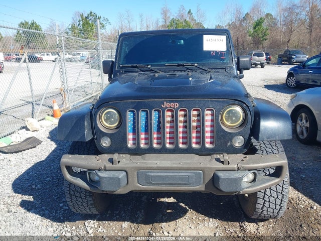 1C4GJWBGXGL240125 Jeep Wrangler 75th Anniversary