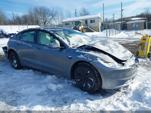 2025 TESLA MODEL 3 5YJ3E1EAXSF060409 Photo 0