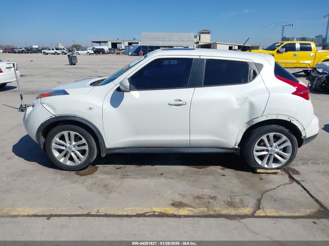 JN8AF5MR8ET451552 Nissan Juke Sv