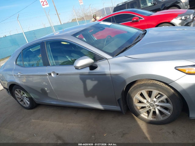 4T1C11AK2RU910637 Toyota CAMRY LE