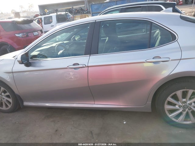 4T1C11AK2RU910637 Toyota CAMRY LE
