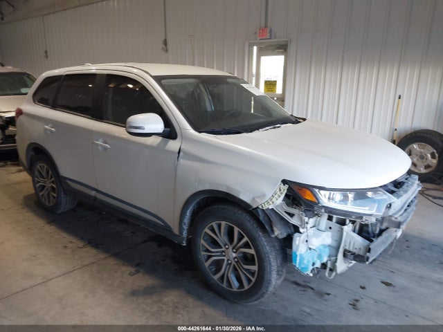 2018 MITSUBISHI OUTLANDER JA4AZ3A32JZ042875 Photo 0