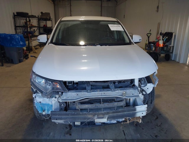 Mitsubishi Outlander Se 2018 JA4AZ3A32JZ042875 Image 13