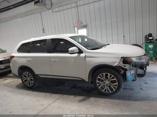Mitsubishi Outlander Se 2018 JA4AZ3A32JZ042875 Image 14