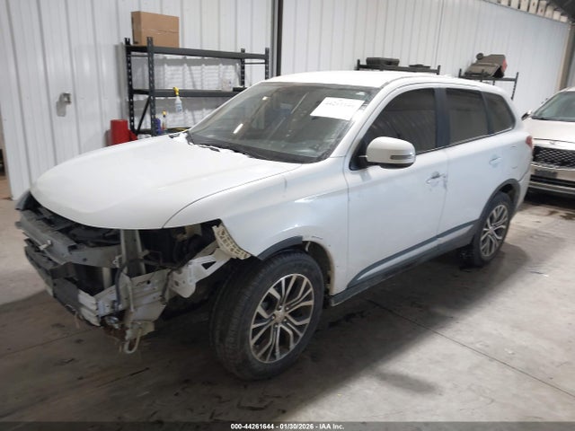 2018 MITSUBISHI OUTLANDER JA4AZ3A32JZ042875 Photo 1