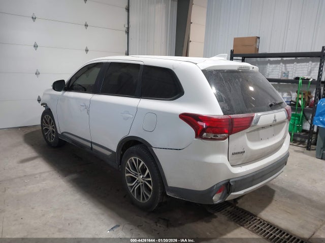 2018 MITSUBISHI OUTLANDER JA4AZ3A32JZ042875 Photo 2