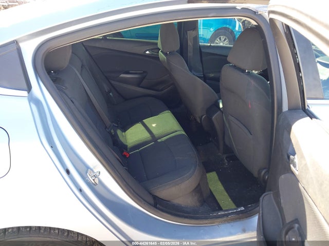 44261645 :رقم المزاد ، 1G1BE5SMXJ7115942 vin ، 2018 Chevrolet Cruze Lt Auto مزاد بيع