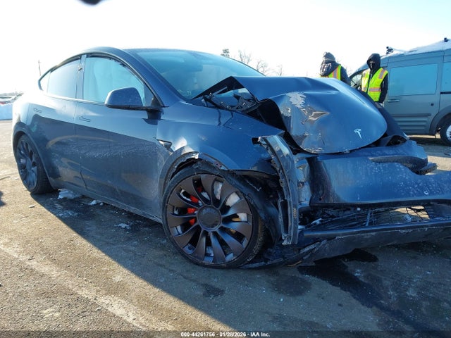 2022 TESLA MODEL Y 7SAYGDEF4NF552924 Photo 0