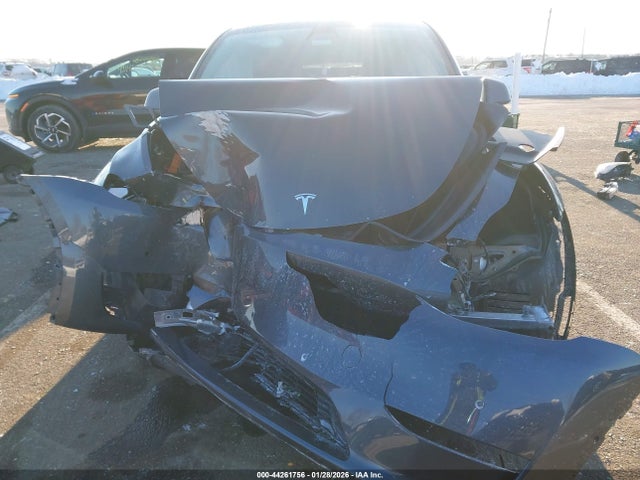 7SAYGDEF4NF552924 Tesla Model Y Performance Dual Motor All-wheel Drive