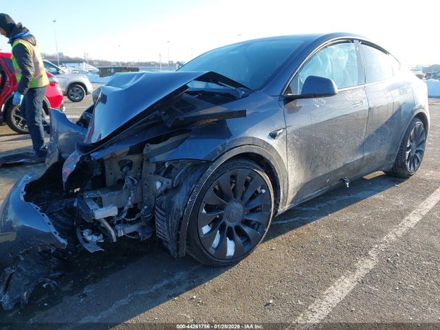 2022 TESLA MODEL Y 7SAYGDEF4NF552924 Photo 1