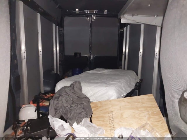 44261767 :رقم المزاد ، 3C6MRVJG1ME571355 vin ، 2021 Ram Promaster 3500 Cargo Van High Roof 159 Wb Ext مزاد بيع