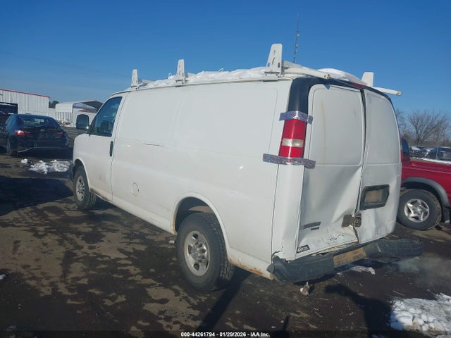 2013 CHEVROLET EXPRESS 2500 1GCWGFCA5D1105436 Photo 2