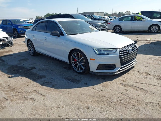 2018 AUDI A4 WAUENAF47JN020044 Photo 0