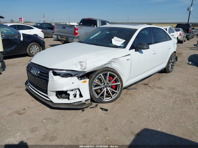 2018 AUDI A4 WAUENAF47JN020044 Photo 1