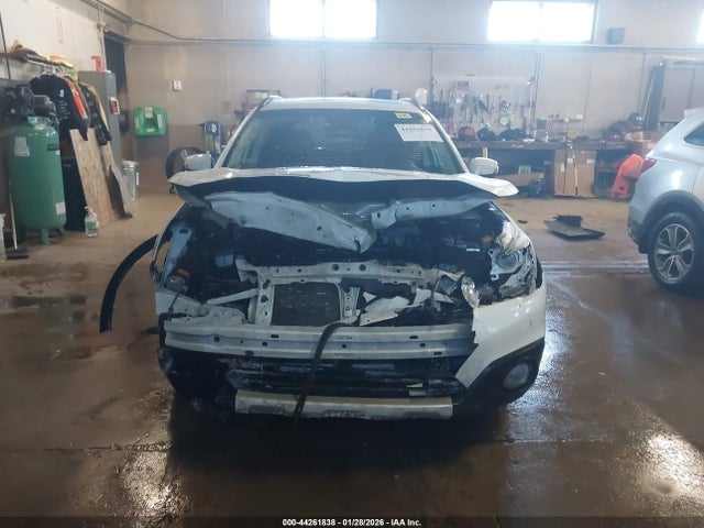 Продажа на аукционе авто 2017 Subaru Outback 3.6r Touring, vin: 4S4BSETC5H3301553, номер лота: 44261838