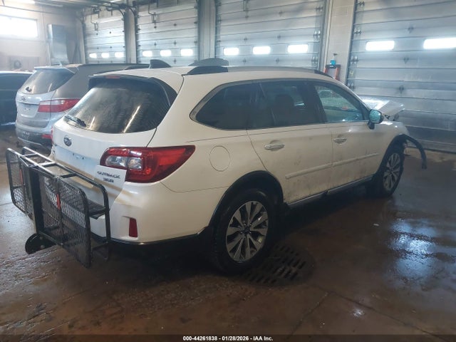 Продажа на аукционе авто 2017 Subaru Outback 3.6r Touring, vin: 4S4BSETC5H3301553, номер лота: 44261838