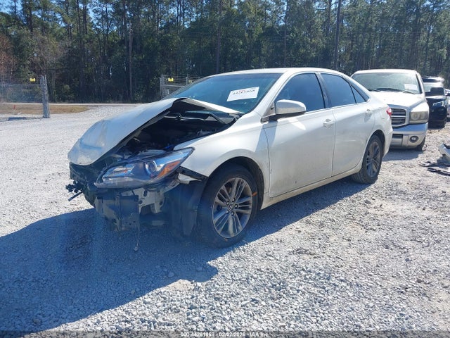4T1BF1FK0GU134317 Toyota CAMRY SE